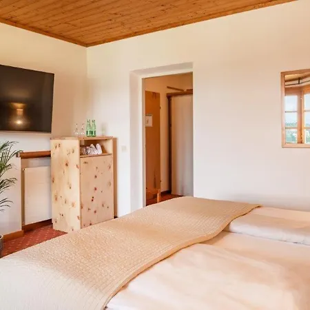 Hotelresort Klopeinersee 3*